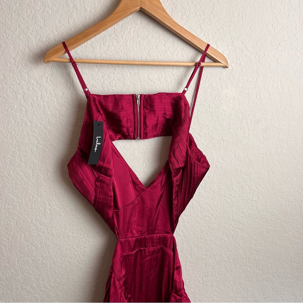 NEW Lulus Got The Glam Wine Red Maxi Dress XL Gown Satin Pleated Cutout Maxi - Picture 7 of 12